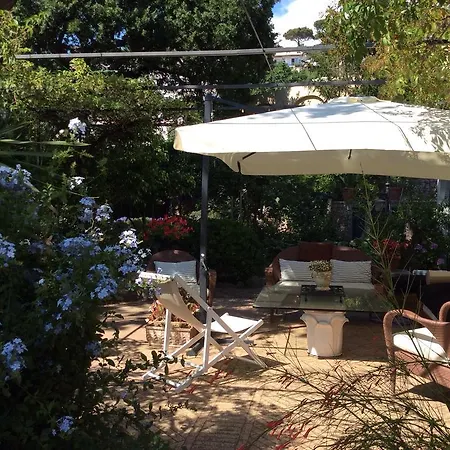 Iutta Bed & Breakfast