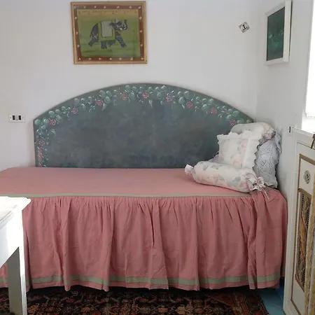 Iutta Bed & Breakfast *